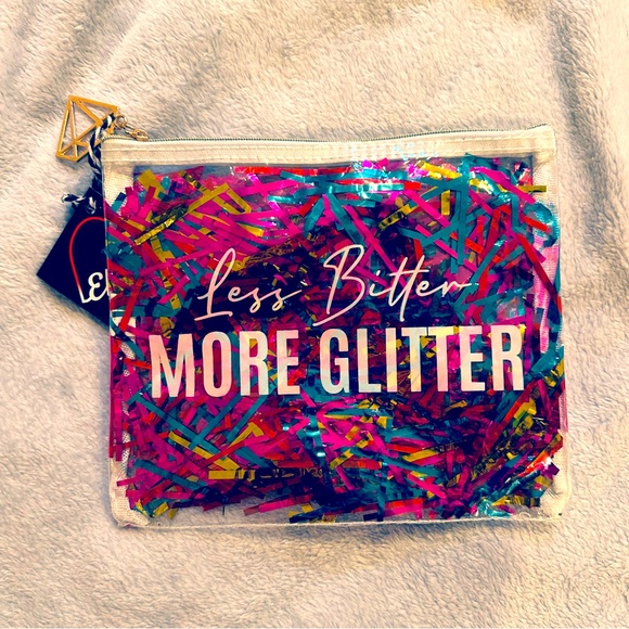 [ 2 FOR $35 ] 2 PRETTY MAKEUP POUCHES - Picture 2 of 3